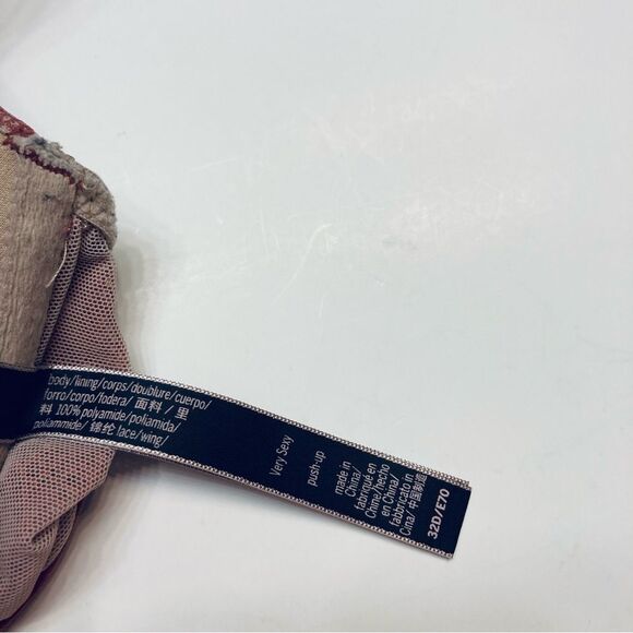 Victoria's Secret Very Sexy Push Up Bra Lace Front Closure Size 32D Pink Lace up - Picture 10 of 10